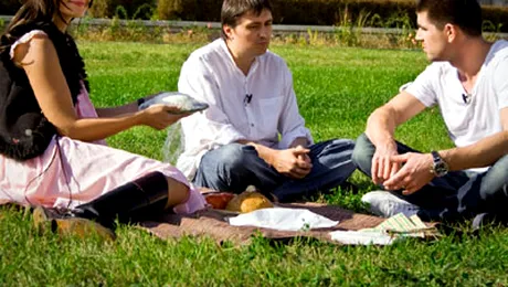 Cristian Mungiu, la picnic pe peluza Casei Poporului