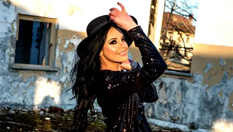 Leya D, fosta participantă la X Factor, lansează single-ul  “Am 1000 de motive”