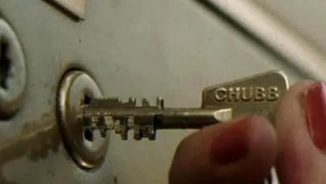 Pitești: Păgubiții vor primi 27.000 de euro pentru casetele valorice goale