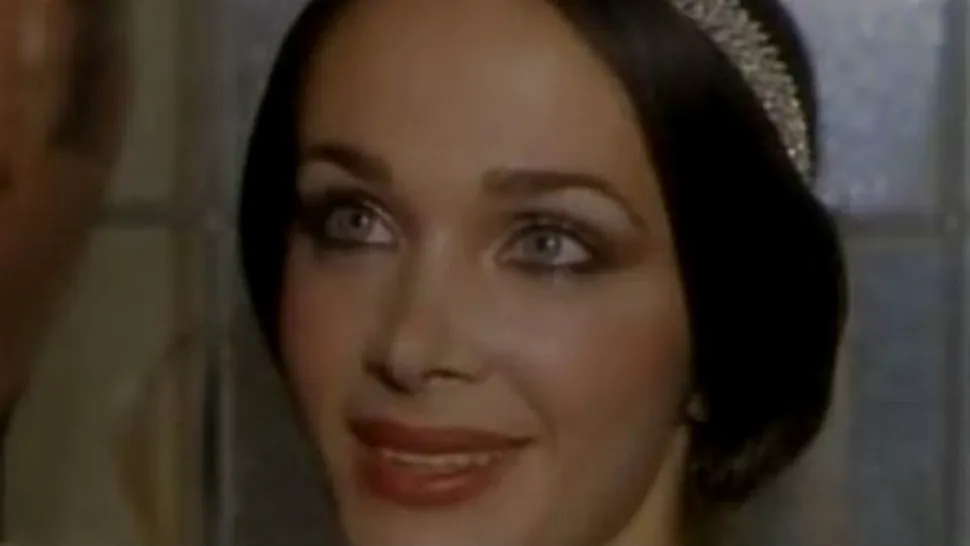 
Fantastic! Bianca Drăguşanu, într-un film de-al lui Nicolaescu de acum 37 de ani?

