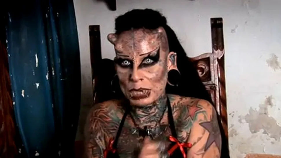 Maria Jose Cristerna, femeia-vampir din Mexic (Video)