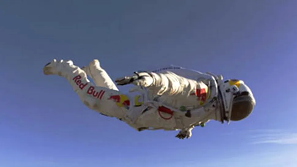Felix Baumgartner, primul om care a făcut un salt din stratosferă (Poze & Video)