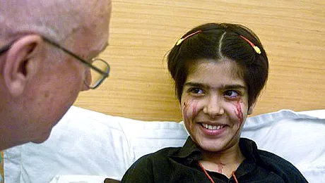 Exista copii care plang cu lacrimi de sange! (Poze si Video)