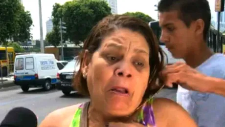 Jefuită în timp ce dădea un interviu televizat! (Video)