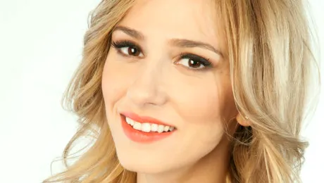 Dana Rogoz, pentru prima dată în costum de baie în acest an