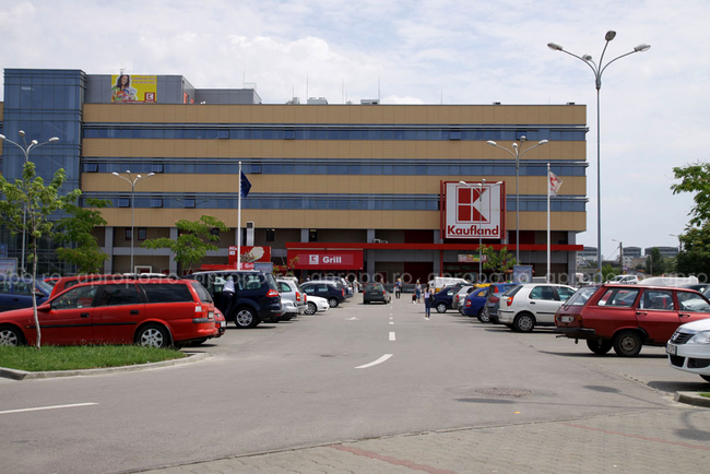 Kaufland nu se afla pe lisita marilor magazinelor care pastreaza preturile, dupa majorarea TVA-ului