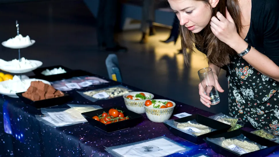 Ce meniu propun bucătarii de top pentru turiștii spațiali
