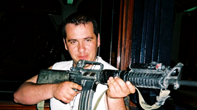 Asa arata Mile Crapenisan, jurnalistul de razboi