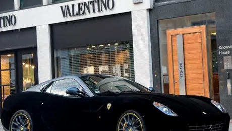 Ai conduce un Ferrari îmbrăcat în catifea?