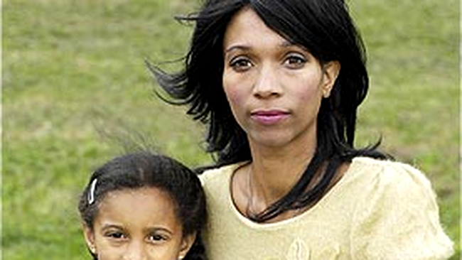 Shannel Johnson si fiica ei de 8 ani