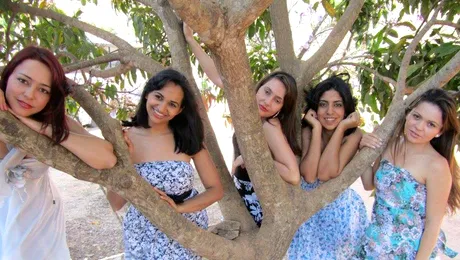 Orașul unde burlacii se simt ca în Rai (Poze)