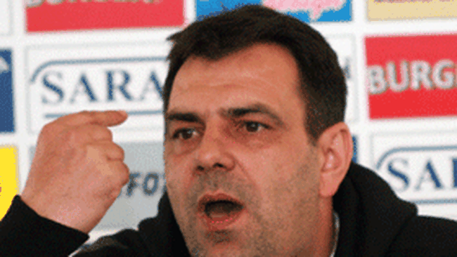 Stefan Stoica suparat pe arbitraj la finalul partidei