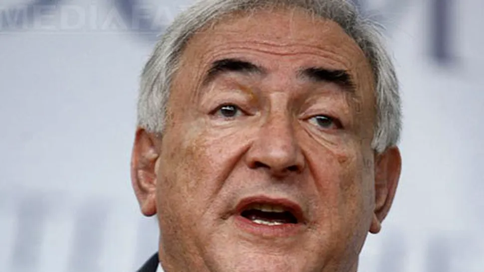 Seful FMI, Dominique Strauss-Kahn, a demisionat