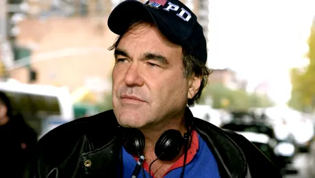 Oliver Stone ecranizează viaţa lui Edward Snowden