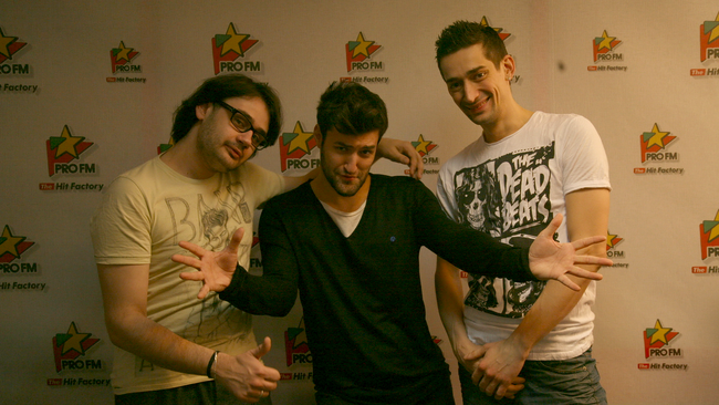 nicolai, smiley si sara