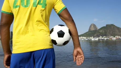 Chinezii se îmbolnăvesc pe capete pentru a putea vedea meciurile de la Campionatul Mondial