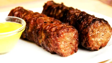 Povestea mititeilor! Află reţeta originală de mici de la Carul cu Bere