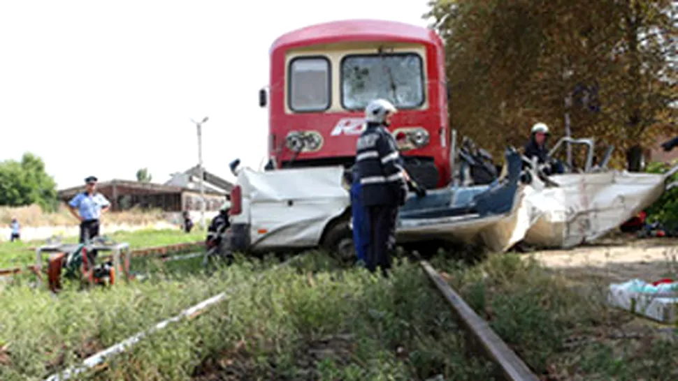 Soferul microbuzului strivit de tren la Scanteia a murit