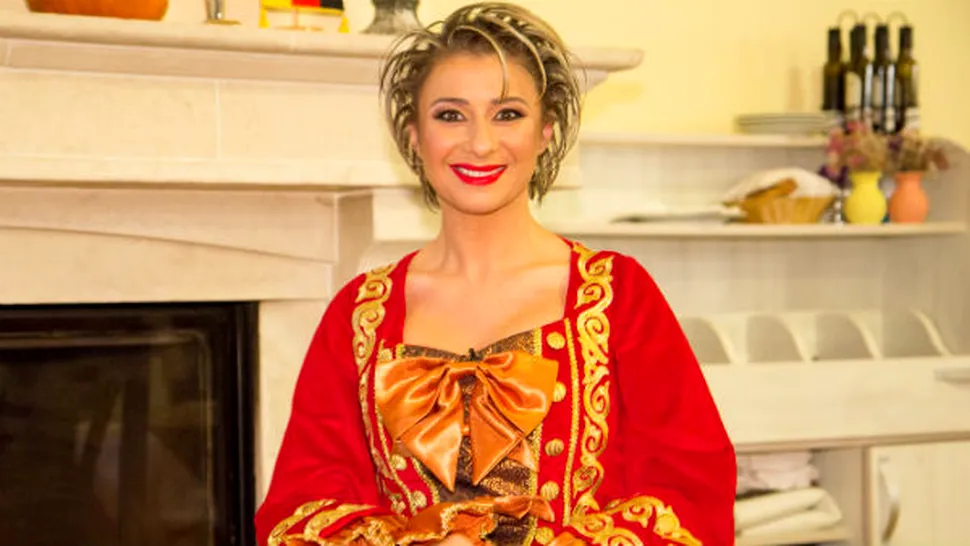 Anamaria Prodan, în costum de epocă purtate la ”Poftiţi la muncă” - FOTO

