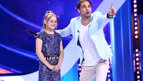 Lidia Buble urcă pentru prima oară pe un hoverboard, la “Next Star”: “Mi-e foarte frică”