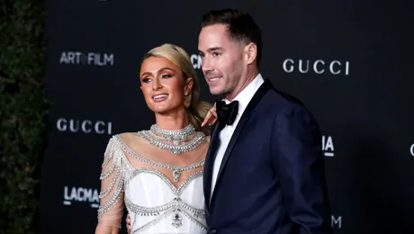 Paris Hilton s-a căsătorit cu omul de afaceri Carter Reum