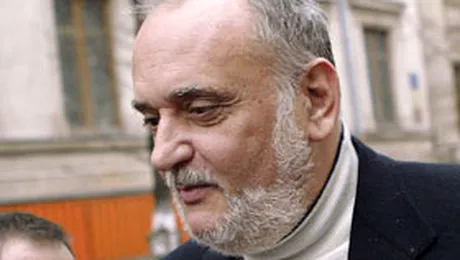 Patriciu cere reducerea accizelor la carburanti