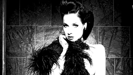Lectie de stil cu Dita von Teese! (poze)