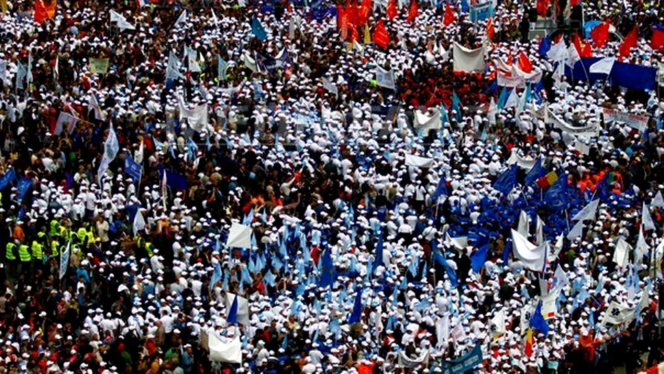 Miting in Bucuresti, deci trafic auto deviat si trasee RATB modificate