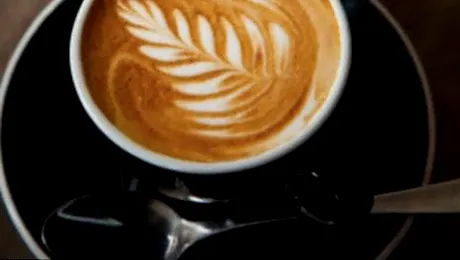 Trei cafele pe zi te pot orbi!