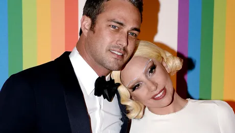 Lady Gaga a spus “DA”! Artista s-a logodit cu iubitul său, actorul Taylor Kinney
