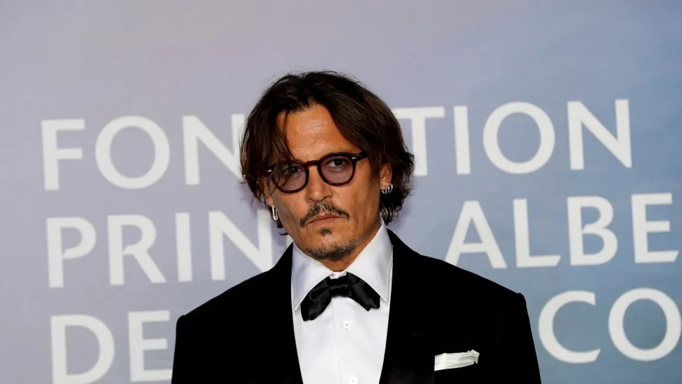 Johnny Depp, în rolul lui Ludovic al XV-lea, într-un film regizat de Maïwenn