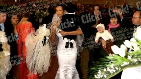 Nicoleta Luciu, mireasă! Imagini de la botezul tripleților Nicoletei Luciu (Poze și video)
