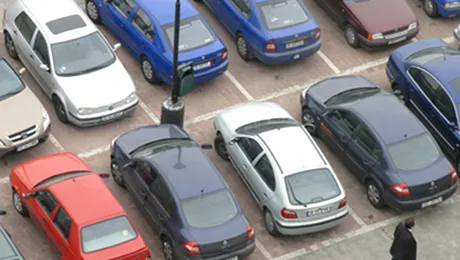 Triplarea taxelor de parcare din Capitala, o smecherie?