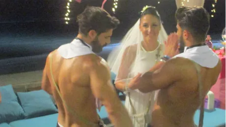 Andreea devine mireasă pe ”Insula Iubirii”, în timp ce Gabi dispare noaptea în ocean – FOTO