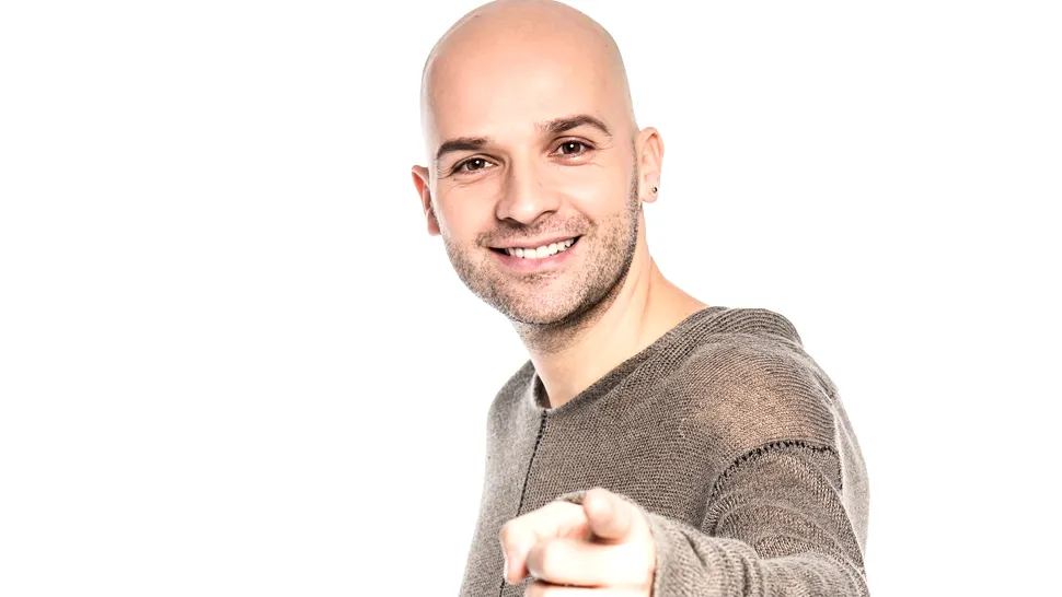 Andrei Ştefănescu, de la Alb Negru, face box şi este pasionat de snooker
