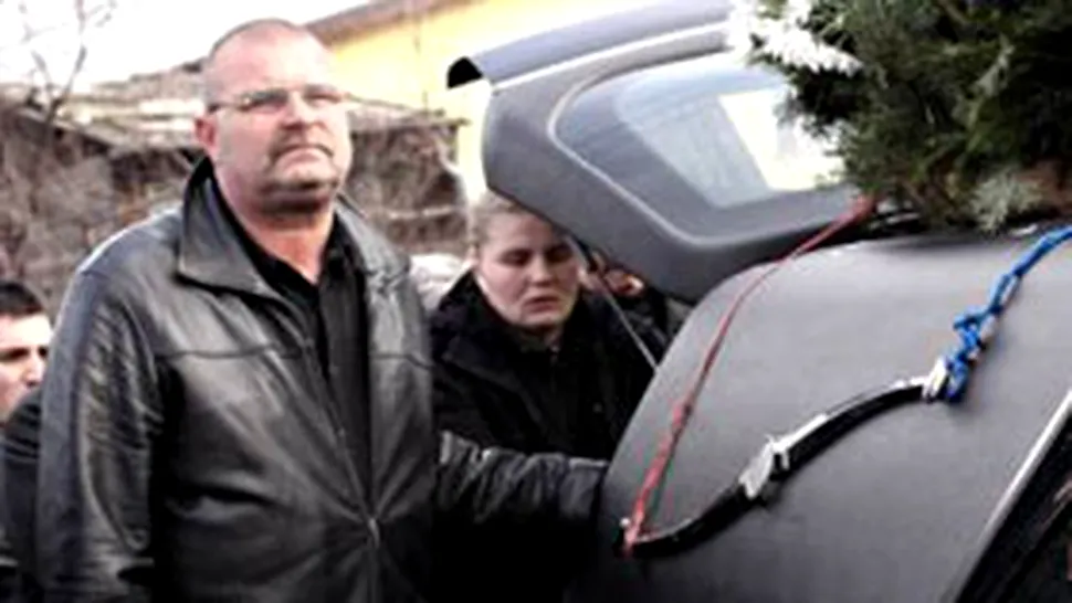 Principalii suspecti in cazul uciderii lui Marian Cozma au fost extradati din Austria in Ungaria (GSP)