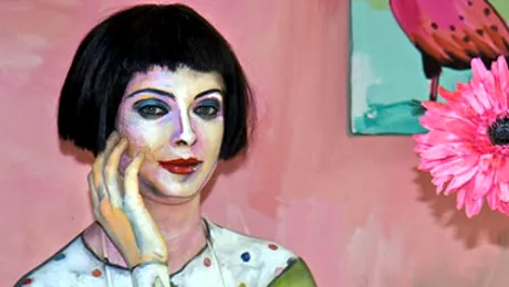 „Make-up Girl” – tabloul insufletit (Poze)