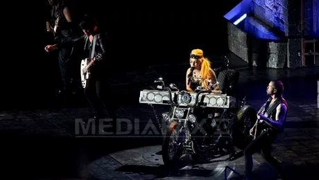 Lady Gaga a avut probleme medicale în timpul show-ului de la București