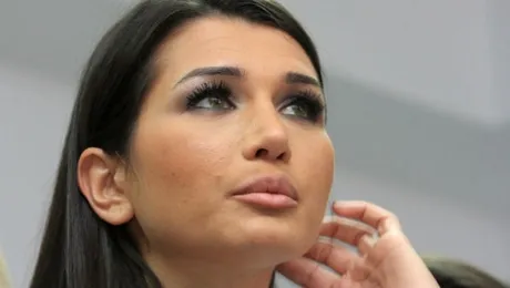 Motivul divorţului dintre Elena Băsescu şi Syda. EBA a reluat legătura cu fostul iubit – FOTO