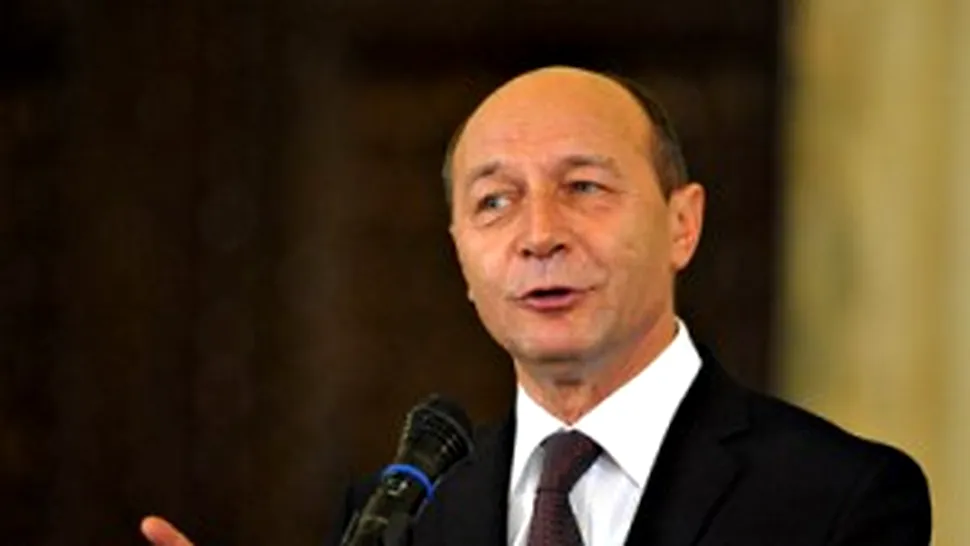 Basescu cere ministrilor sa fie solidari in decizii