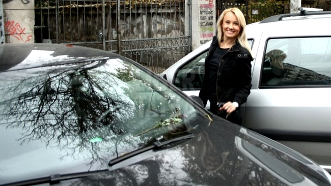 Bebelusa Oana pe vremea cand nu era in doliu dupa colegul Toni