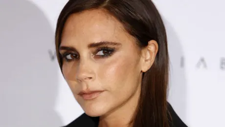 Victoria Beckham şi-a scos la vânzare coroniţa purtată la nunta cu David Beckham