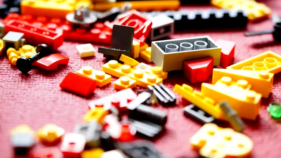 LEGO a lansat setul cu cele mai multe piese: Colosseum-ul Roman