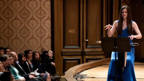 Ce este thereminul, instrumentul „SF” popularizat de serialul „The Big Bang Theory”