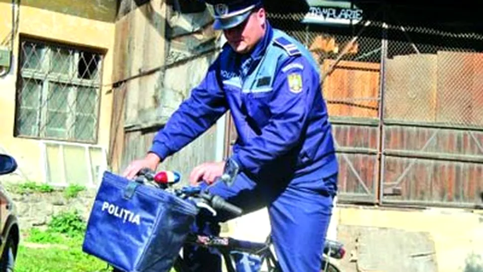 Biciclete cu sirena si girofar pentru politistii din Sfantul Gheorghe