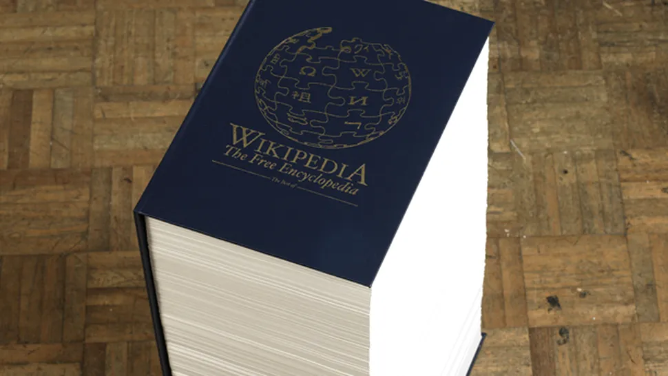 Wikipedia a devenit o carte de jumatate de metru (Poze)