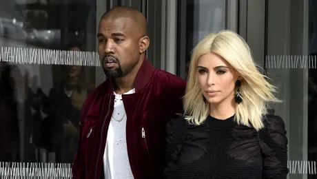 Kim Kardashian şi-a botezat fiica într-o veche biserică armenească din Ierusalim