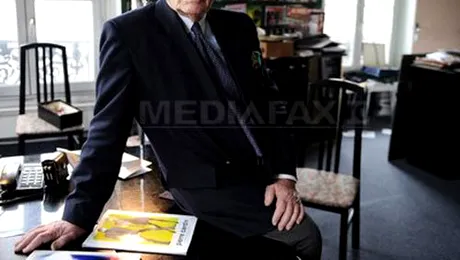 Pierre Cardin se vinde pentru 1 miliard de euro