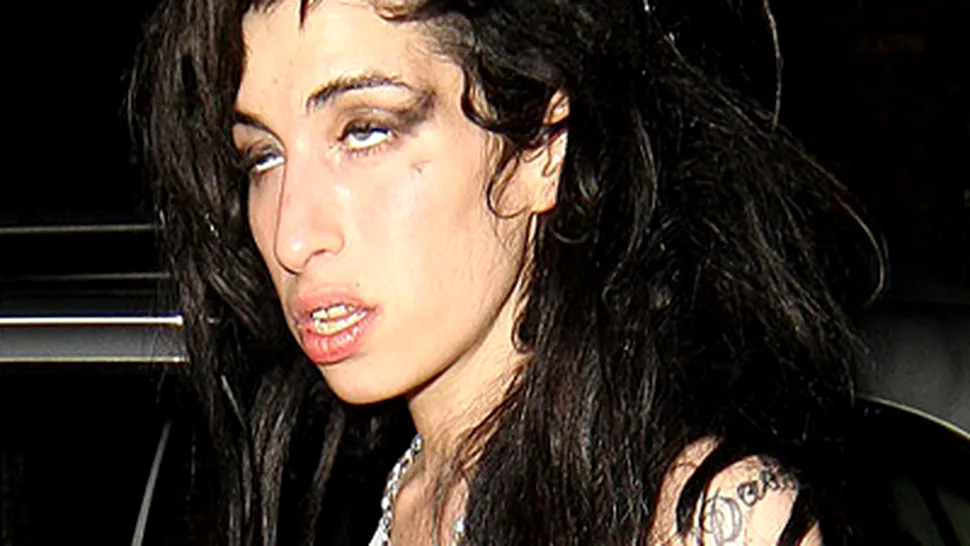Amy Winehouse, internata in stare deplorabila