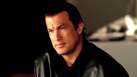 Steven Seagal dansează în timpul unei vizite diplomatice în Rusia (Video)
